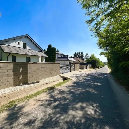 Privat Apartman *